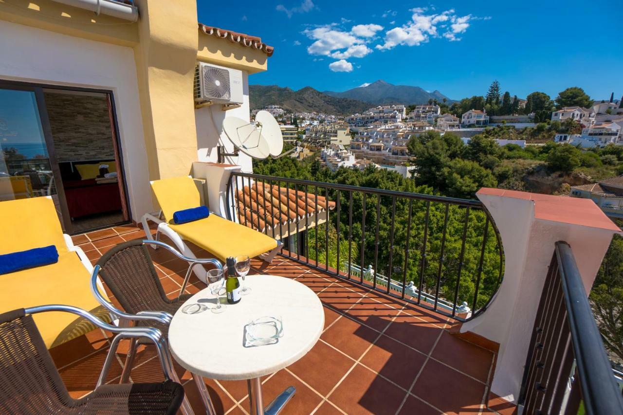 Hostal Casa Mercedes Nerja Exterior photo